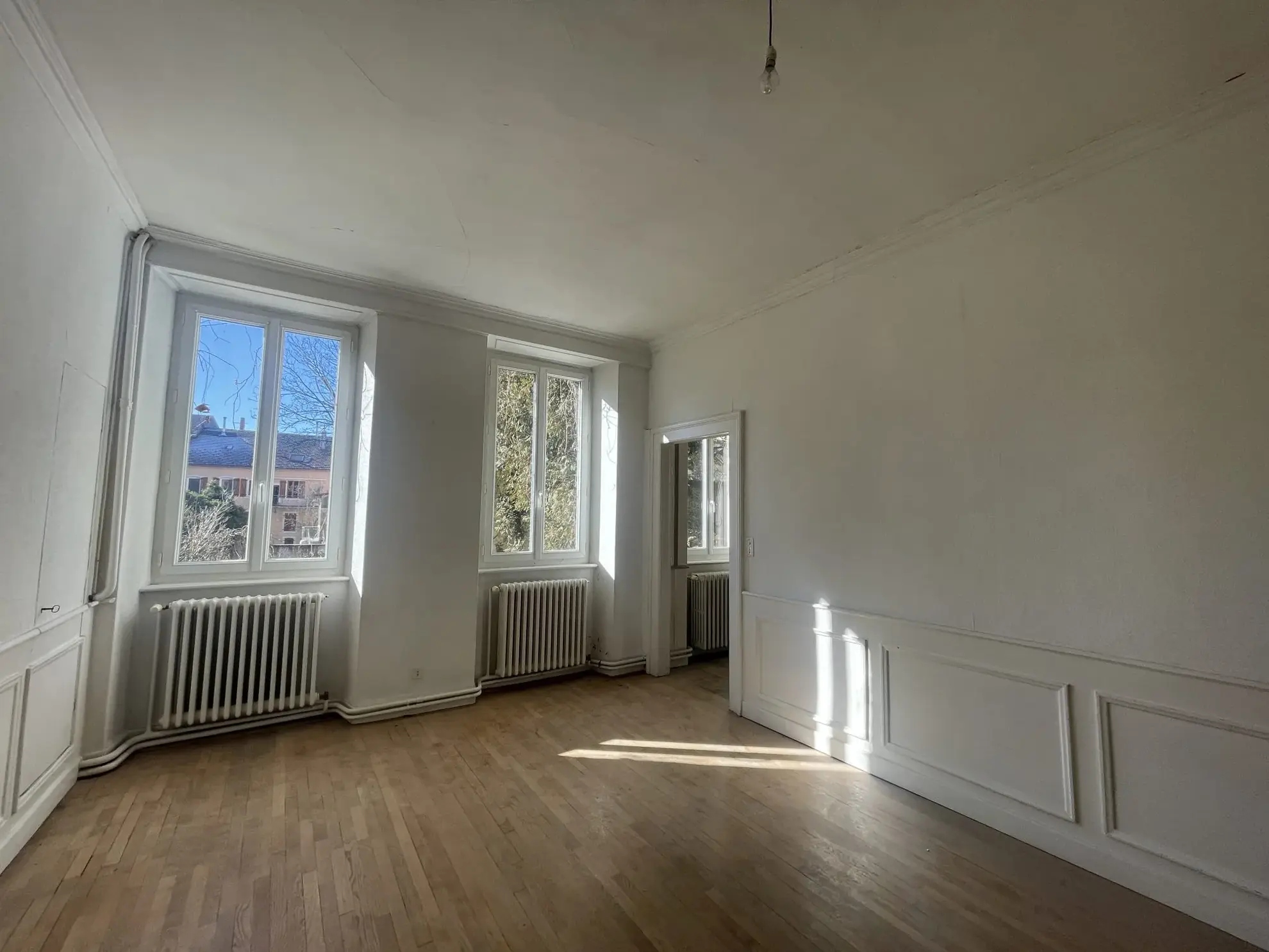Appartement T3 lumineux avec jardin et cave à Pontarlier