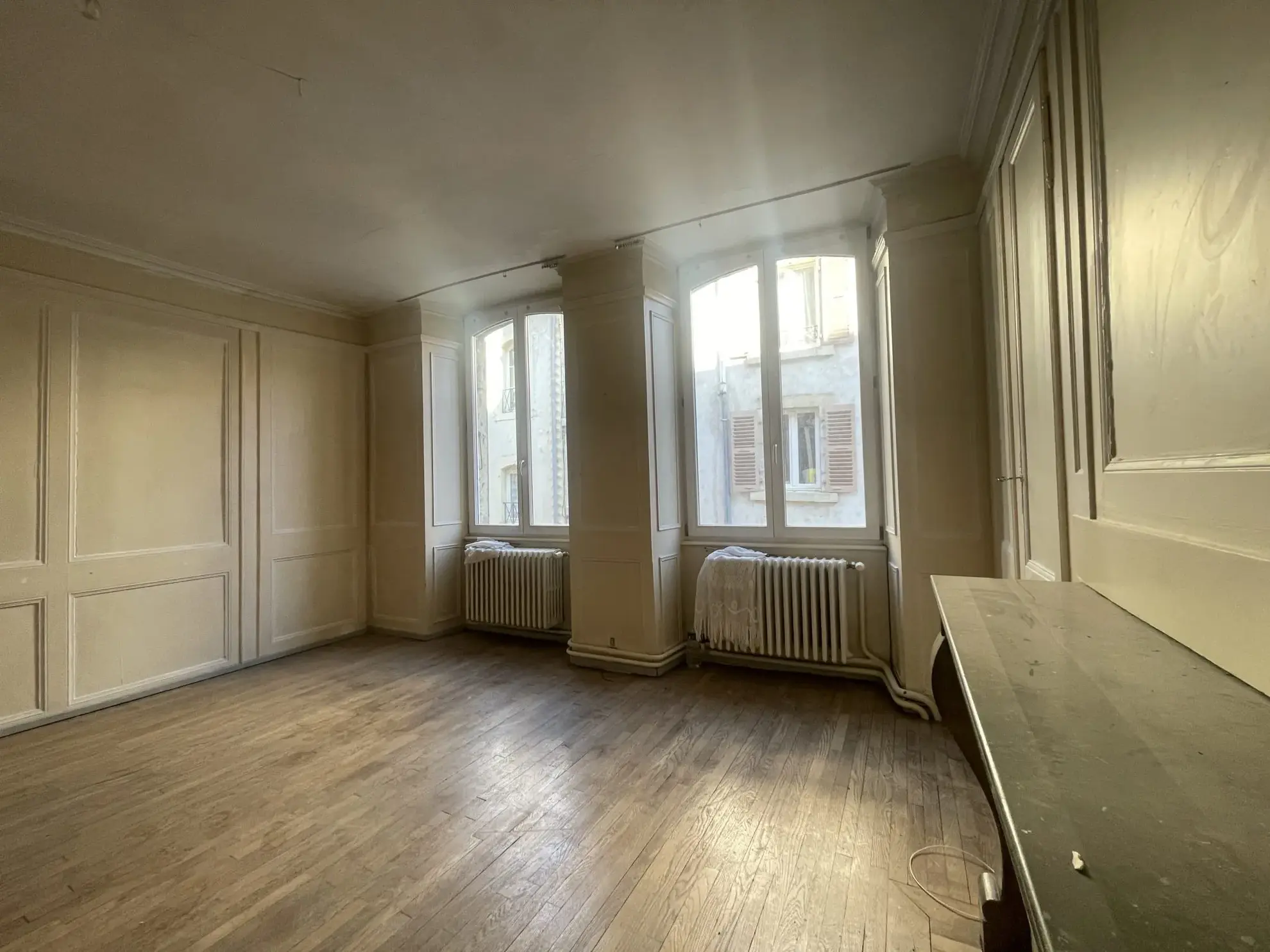 Appartement T3 lumineux avec jardin et cave à Pontarlier 