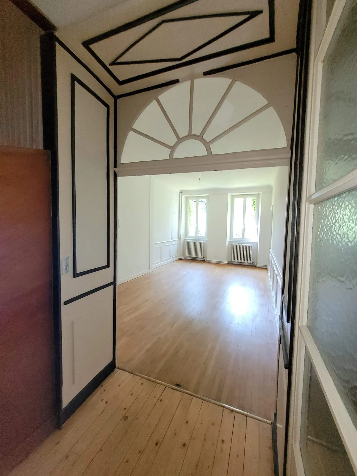 Appartement T3 lumineux avec jardin et cave à Pontarlier 