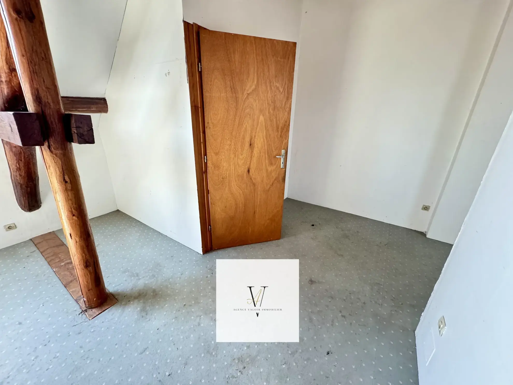 Maison à Cadenbronn à diviser en 3 appartements avec loft, investissement immobilier 