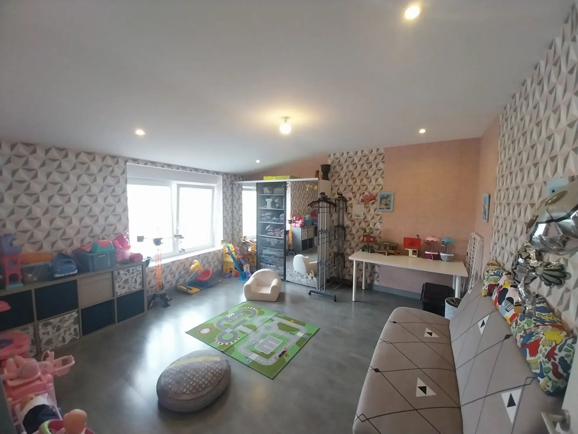 Maison moderne de 172 m² avec jardin, garage et hautes performances énergétiques à Secourt 