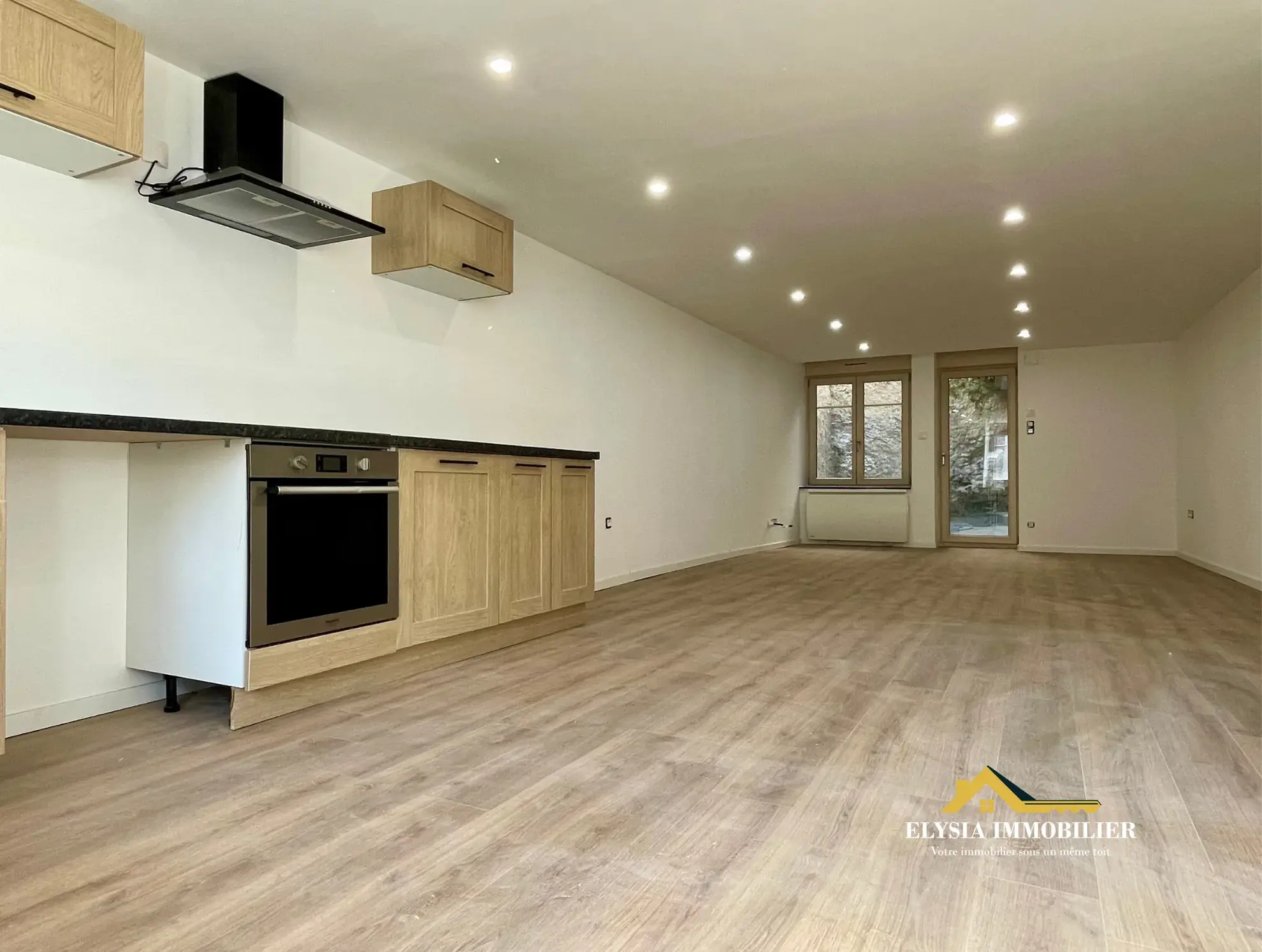 Maison de ville rénovée avec 4 chambres à Commercy, 127 m² 