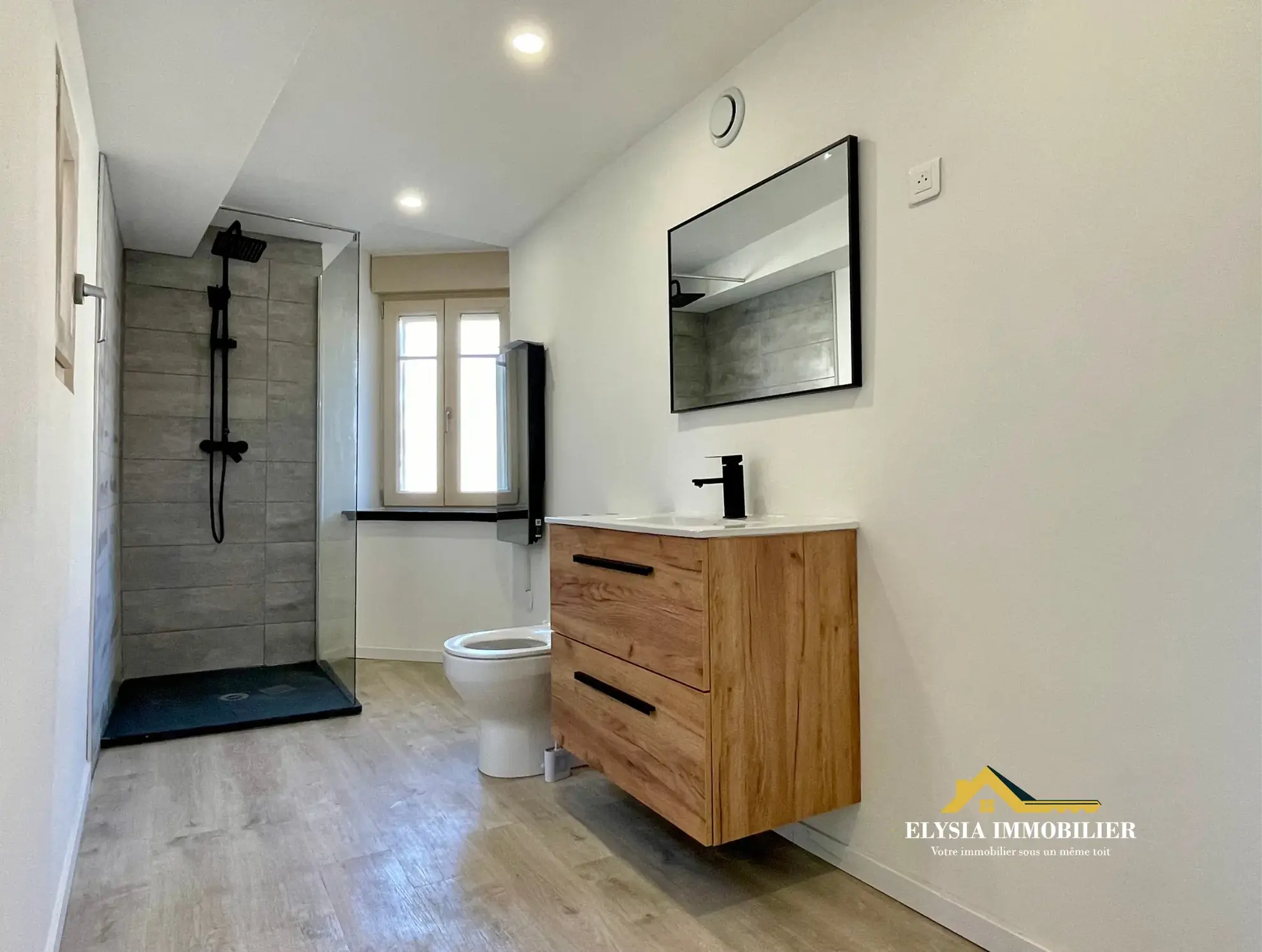 Maison de ville rénovée avec 4 chambres à Commercy, 127 m² 