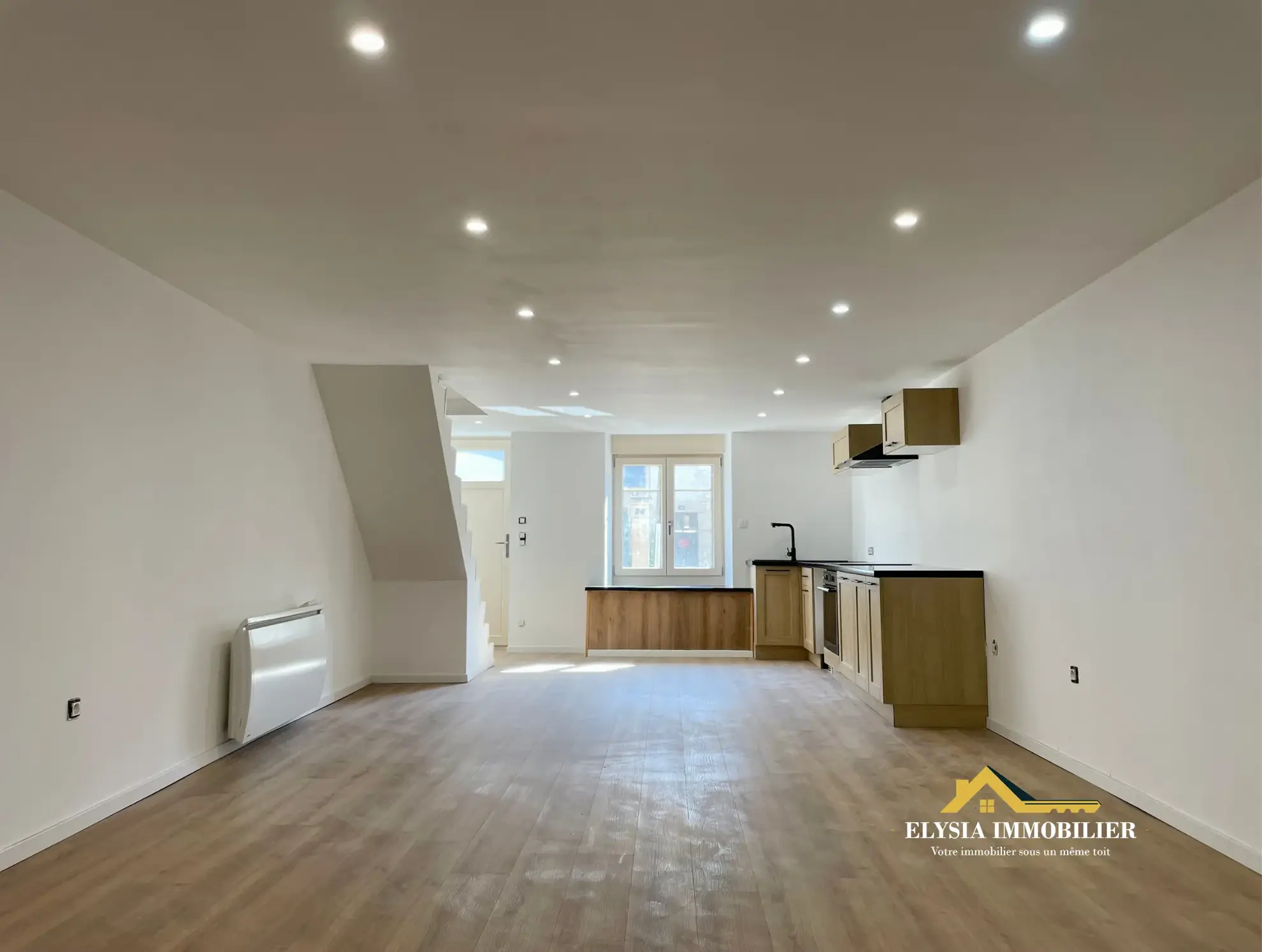 Maison de ville rénovée avec 4 chambres à Commercy, 127 m² 