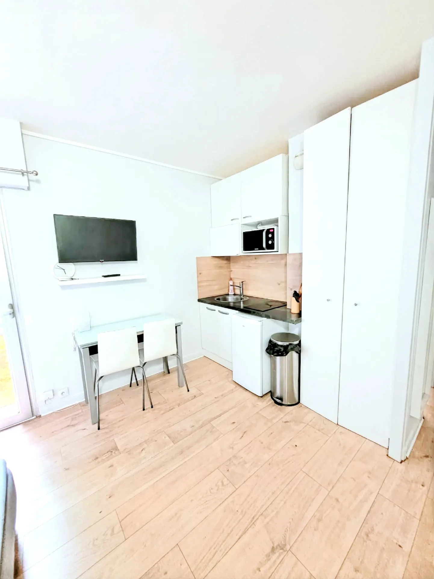 Studio à vendre au Plessis-Robinson, 15 m², dernier étage, sans vis-à-vis 