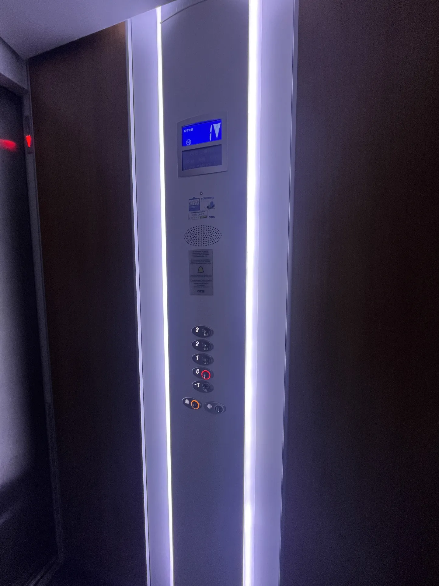 Studio à vendre à Troyes avec balcon, parking et faibles charges 