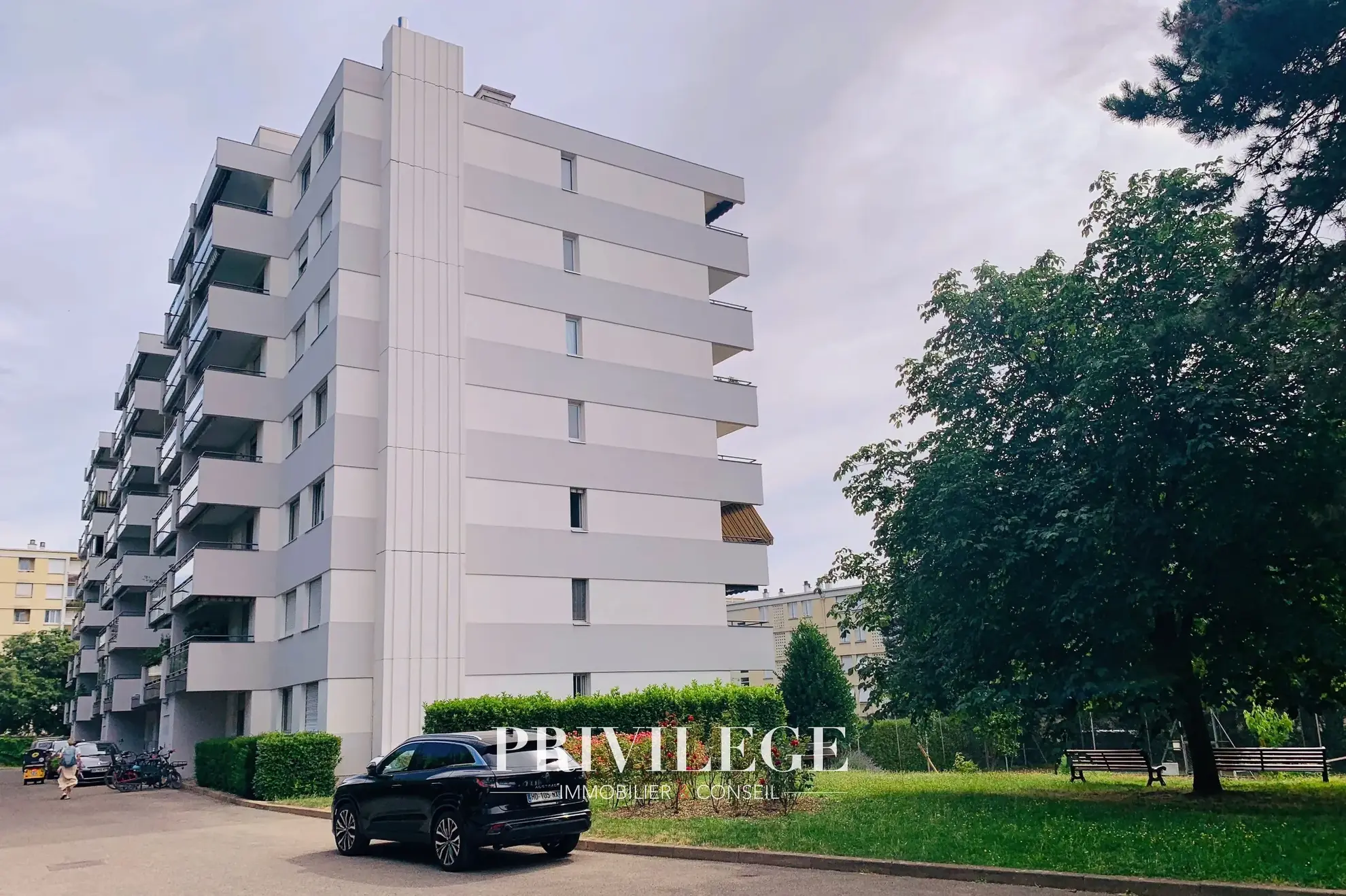 Appartement traversant de 72,32 m² à Caluire et Cuire — Résidence sécurisée avec parking et cave 