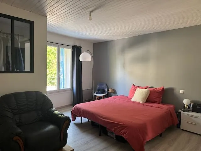 Maison en pierres avec appartement locatif à Mareuil sur Lay – 92 m² 