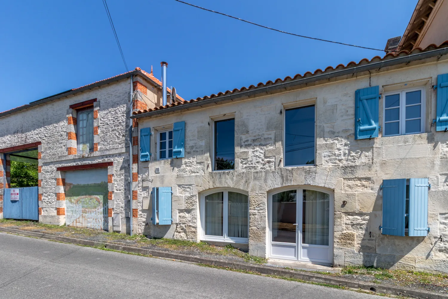 Maison 6 chambres avec piscine et grand terrain à Saintes, Chaniers 