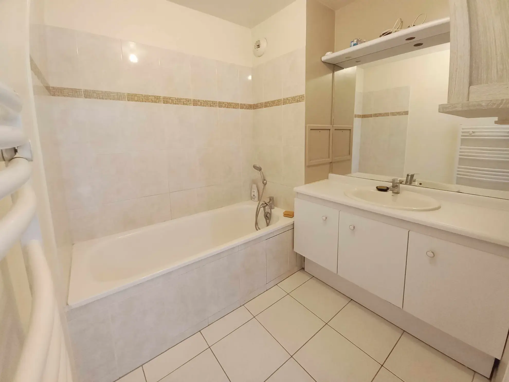 Appartement récent avec terrasse à Créteil Pointe du Lac - Dernier étage 