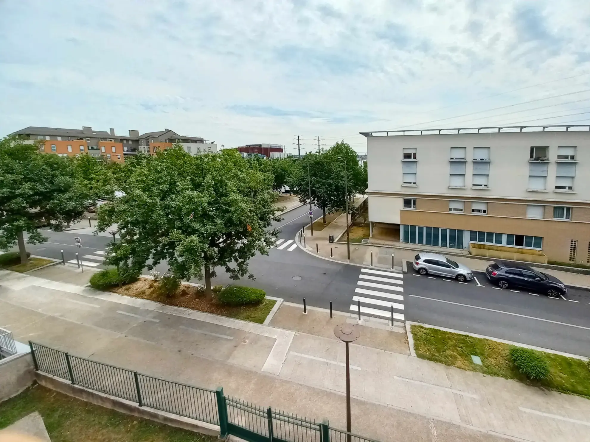 Appartement récent avec terrasse à Créteil Pointe du Lac - Dernier étage 