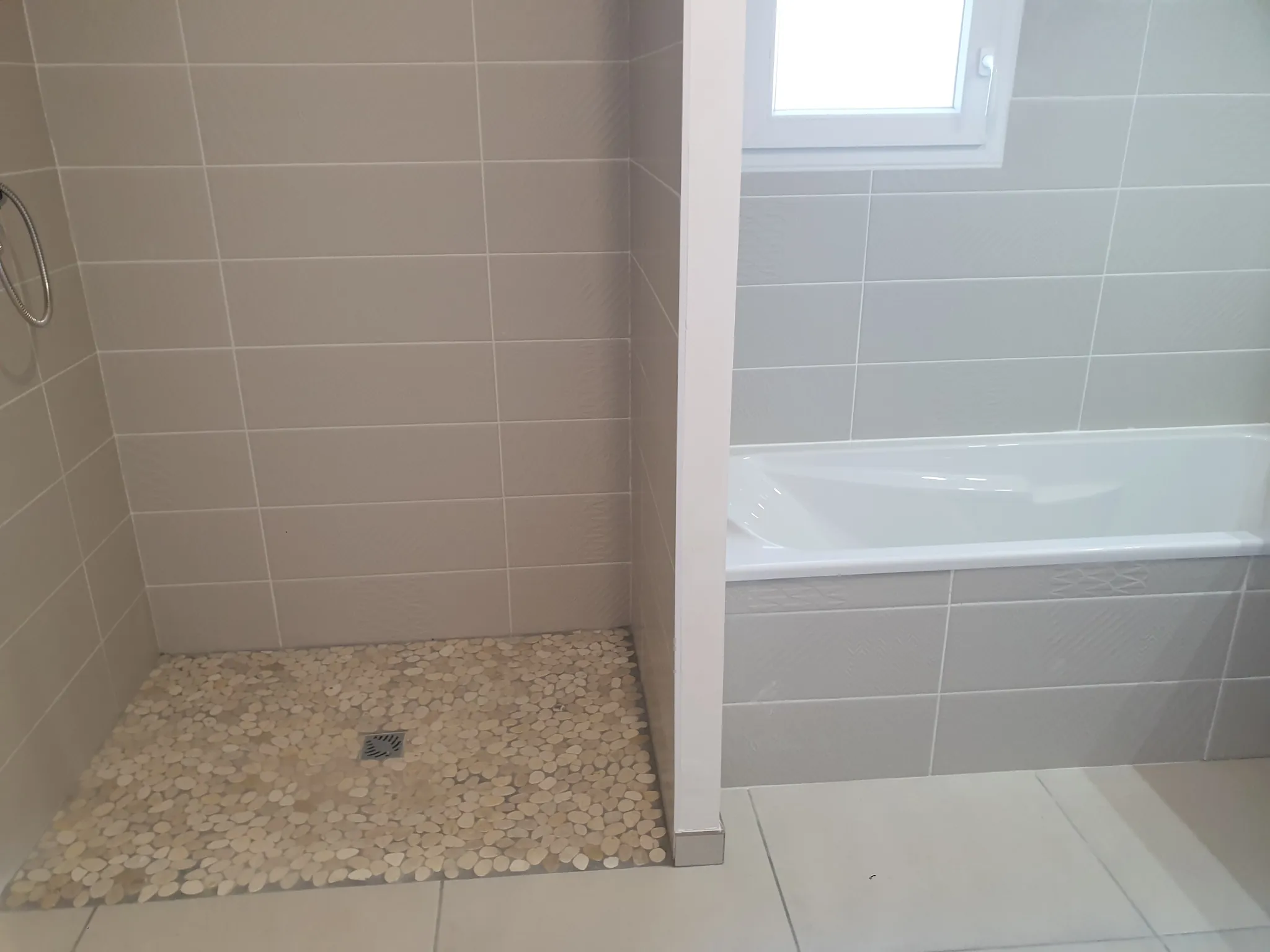 Maison neuve à Dompierre-sur-Veyle de 91,59 m² avec 3 chambres 