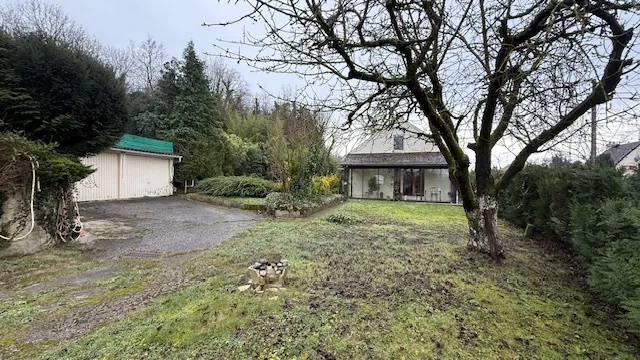 Maison ancienne pleine de charme à Saint-Maximin avec grand potentiel à rénover 