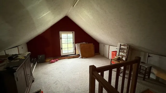 Maison ancienne pleine de charme à Saint-Maximin avec grand potentiel à rénover 