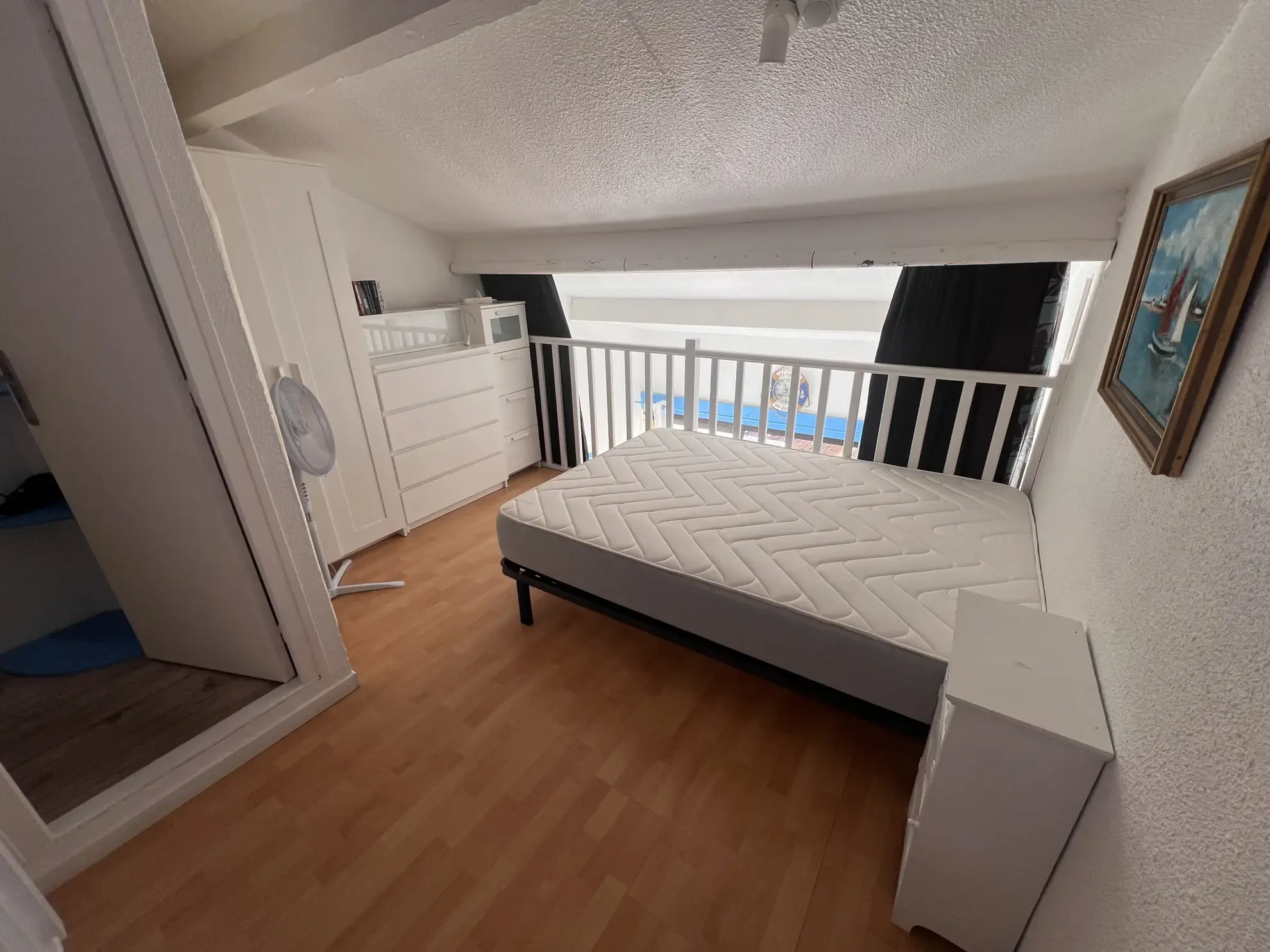 Appartement duplex rénové avec vue sur port et Pyrénées à Barcares 