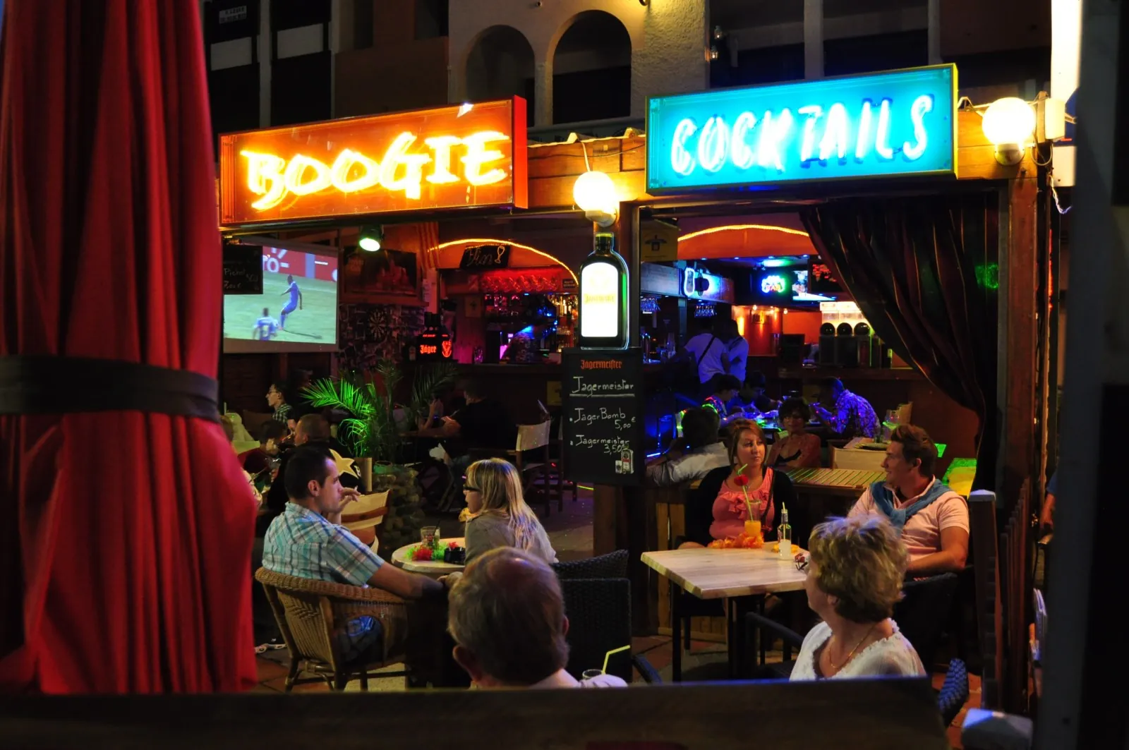 Appartement duplex rénové avec vue sur port et Pyrénées à Barcares 