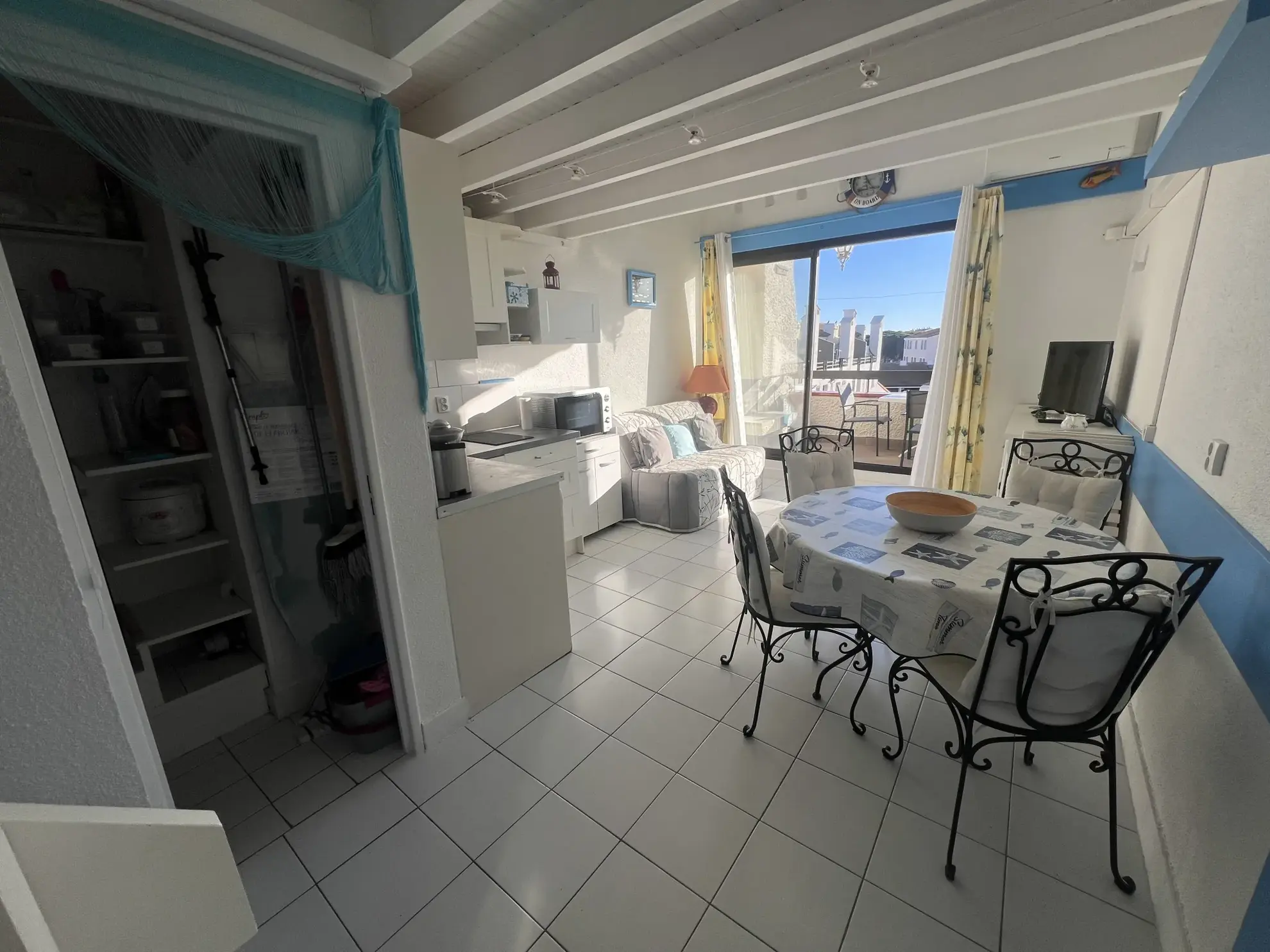 Appartement duplex rénové avec vue sur port et Pyrénées à Barcares 