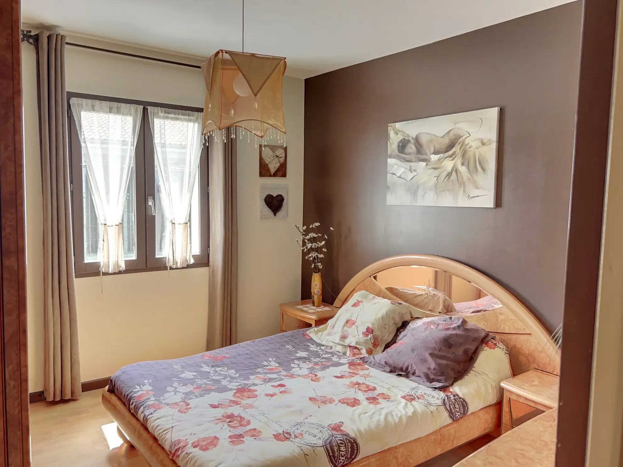 Joli pavillon à Chappes avec piscine, studio indépendant et garage 