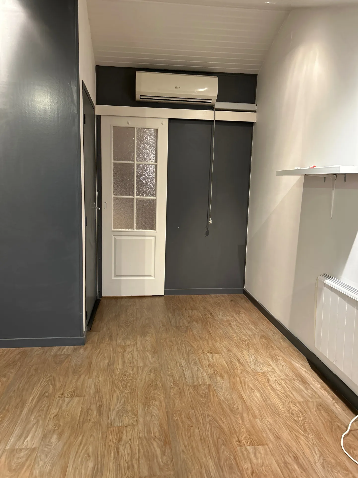 Joli pavillon à Chappes avec piscine, studio indépendant et garage 