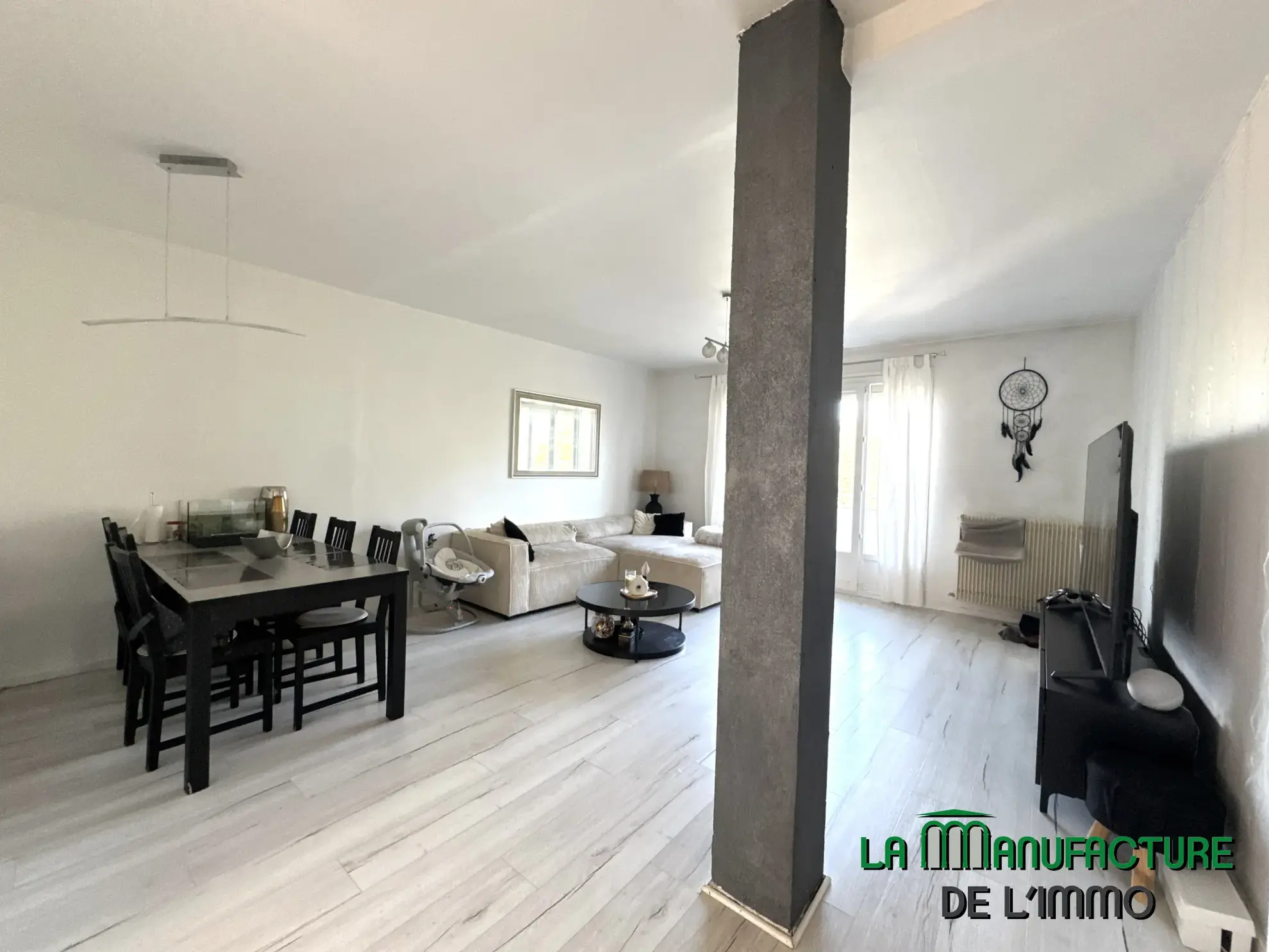 Appartement F3 avec balcon et cave à Saint-Étienne - Portail Rouge 