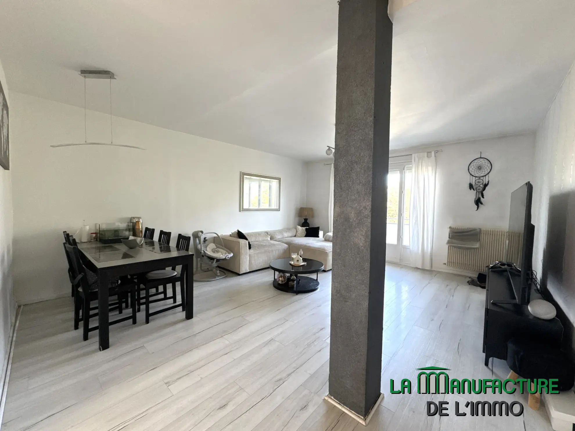 Appartement F3 avec balcon et cave à Saint-Étienne - Portail Rouge 