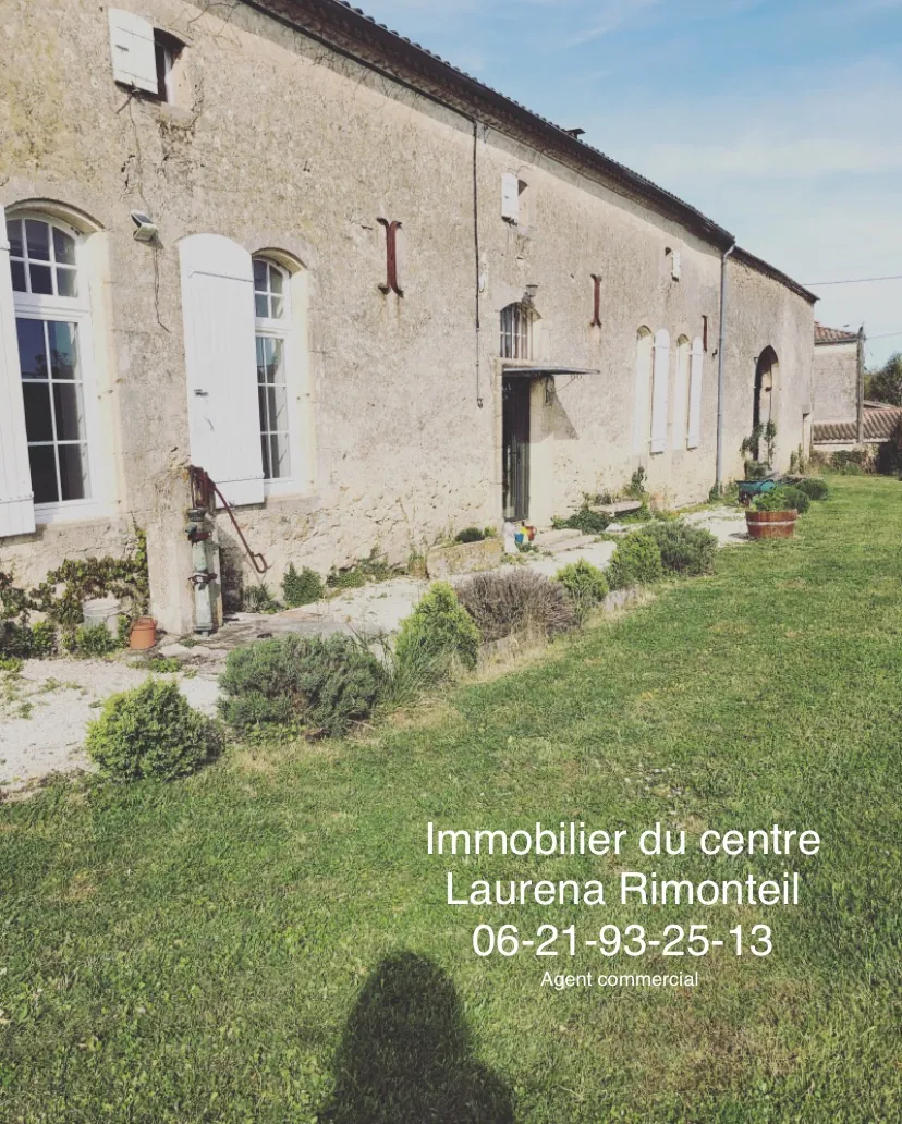 Magnifique maison en pierre de 260 m² à La Réole, terrain arboré et rénovations modernes