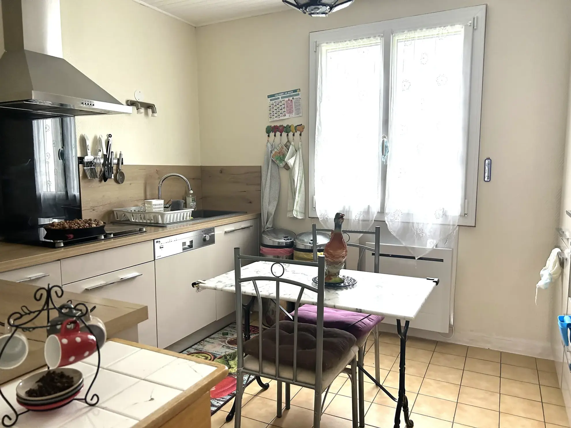 Charmant pavillon 3 chambres avec jardin clos à Nolay, proche Premery 