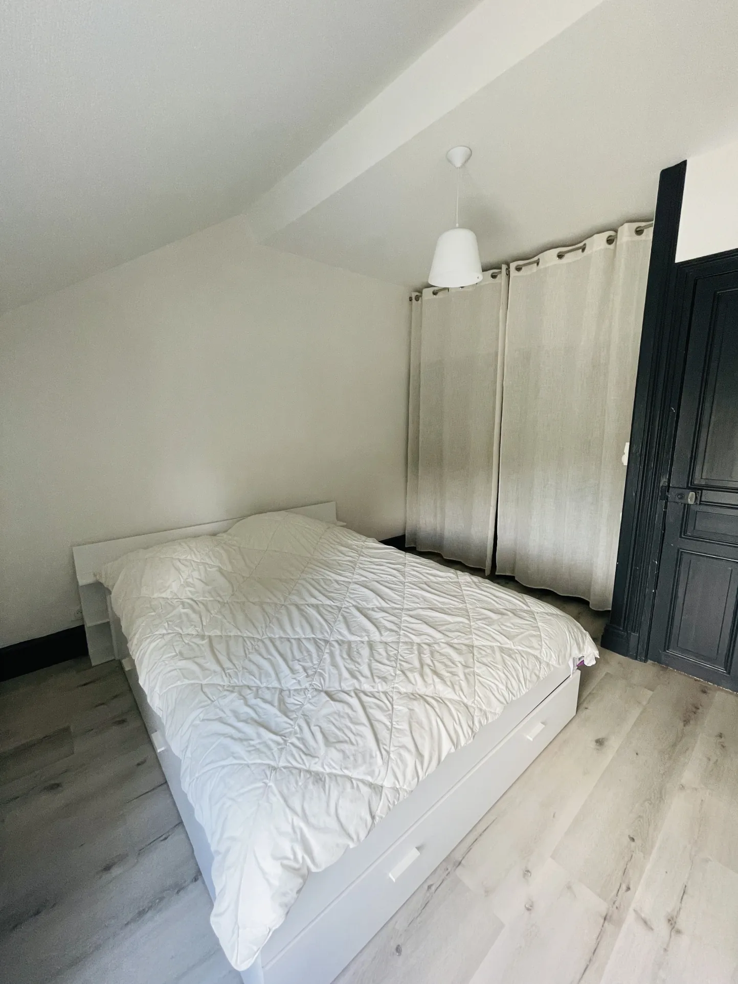 Maison mitoyenne à vendre à Saint Quentin, 90m², cour privée – Idéal premier achat 