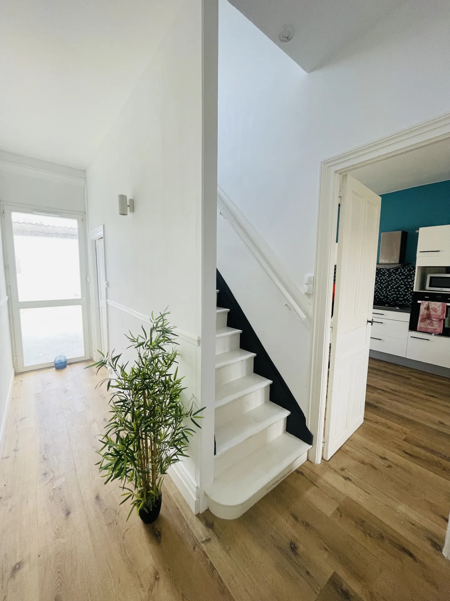 Maison mitoyenne à vendre à Saint Quentin, 90m², cour privée – Idéal premier achat 