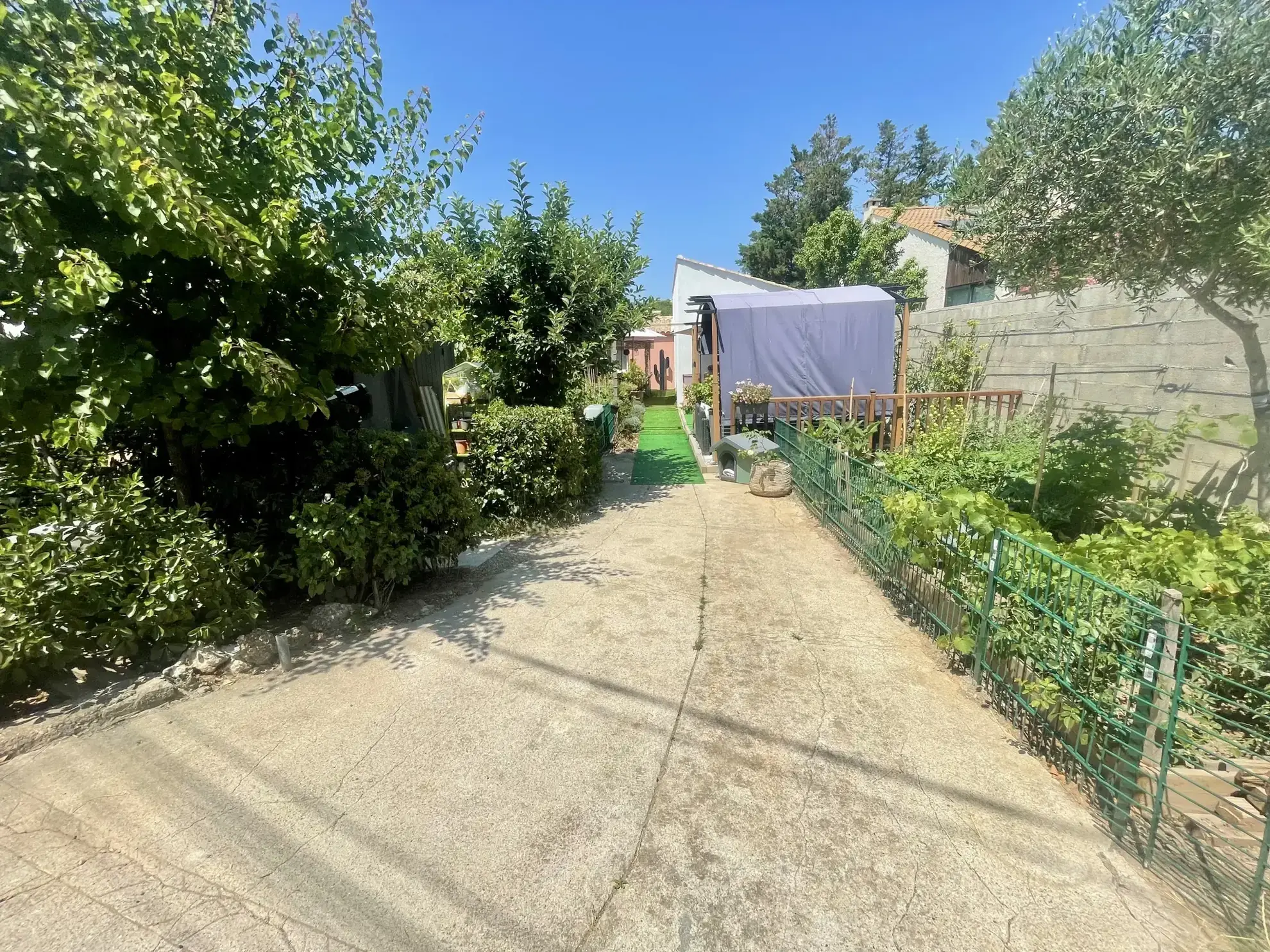 À vendre maison 72 m² de plain-pied à Montblanc avec patio 