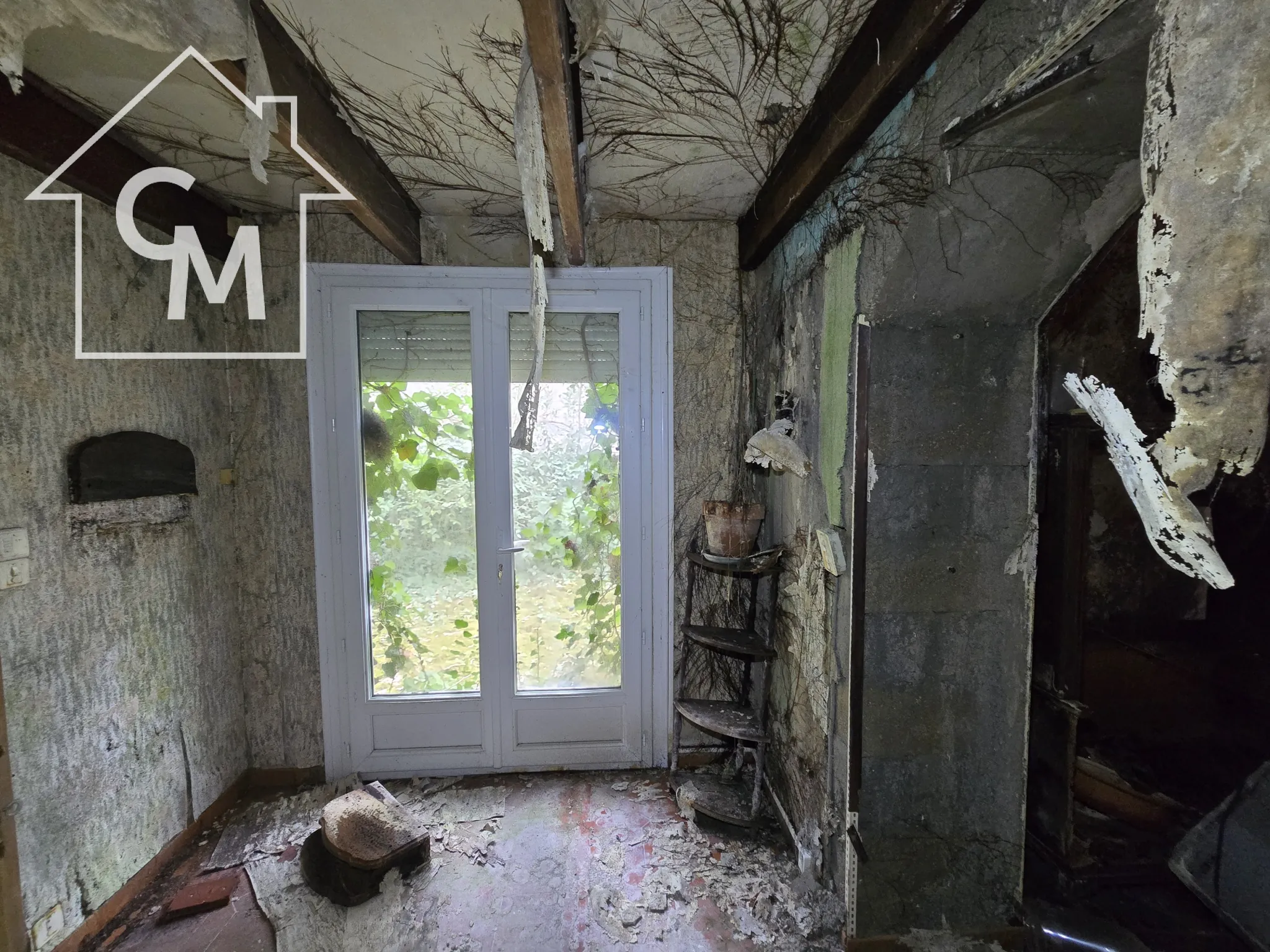 Maison à Cognac avec jardin clôturé et garage – Quartier Saint Martin 