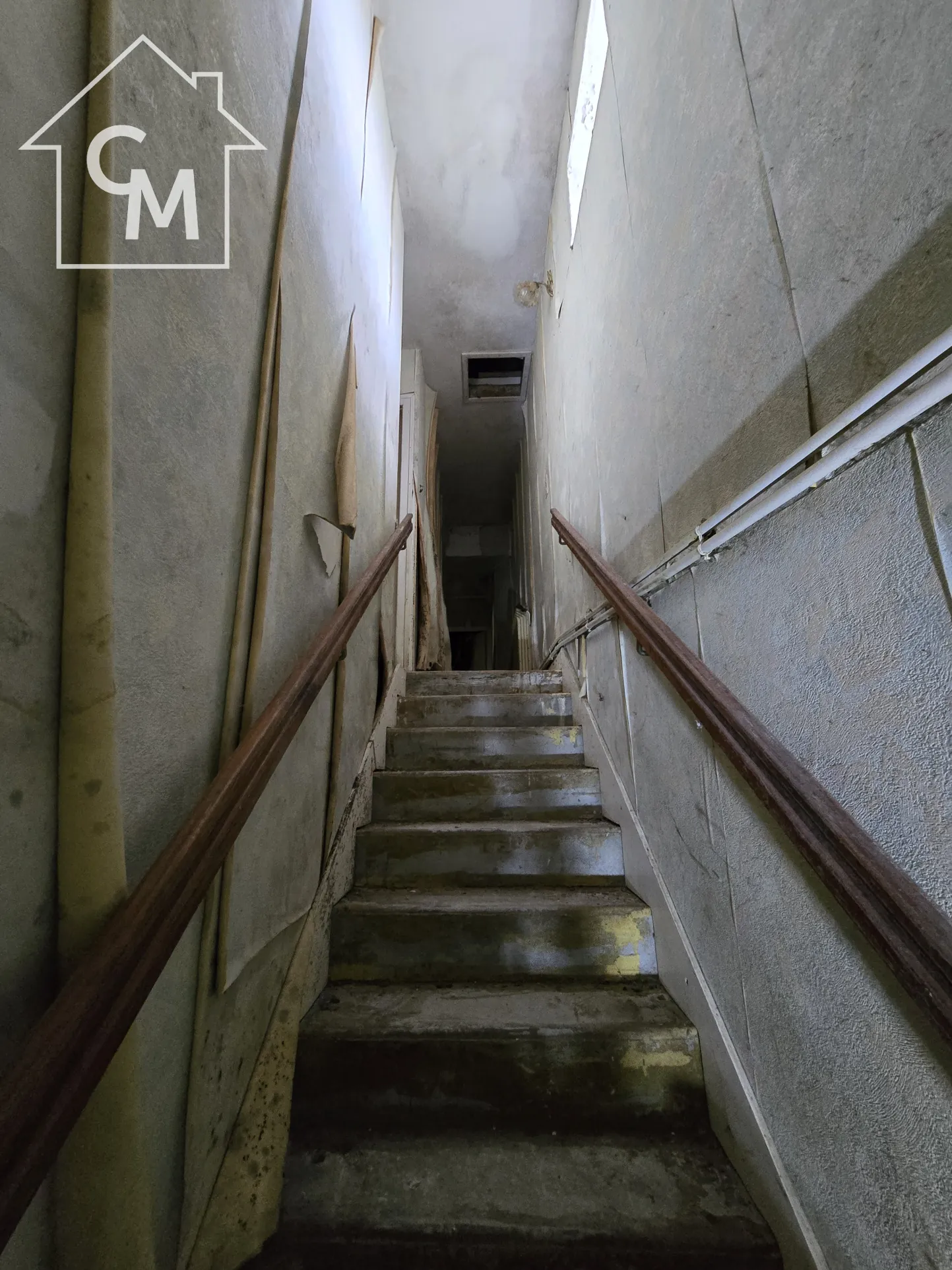 Maison à Cognac avec jardin clôturé et garage – Quartier Saint Martin 