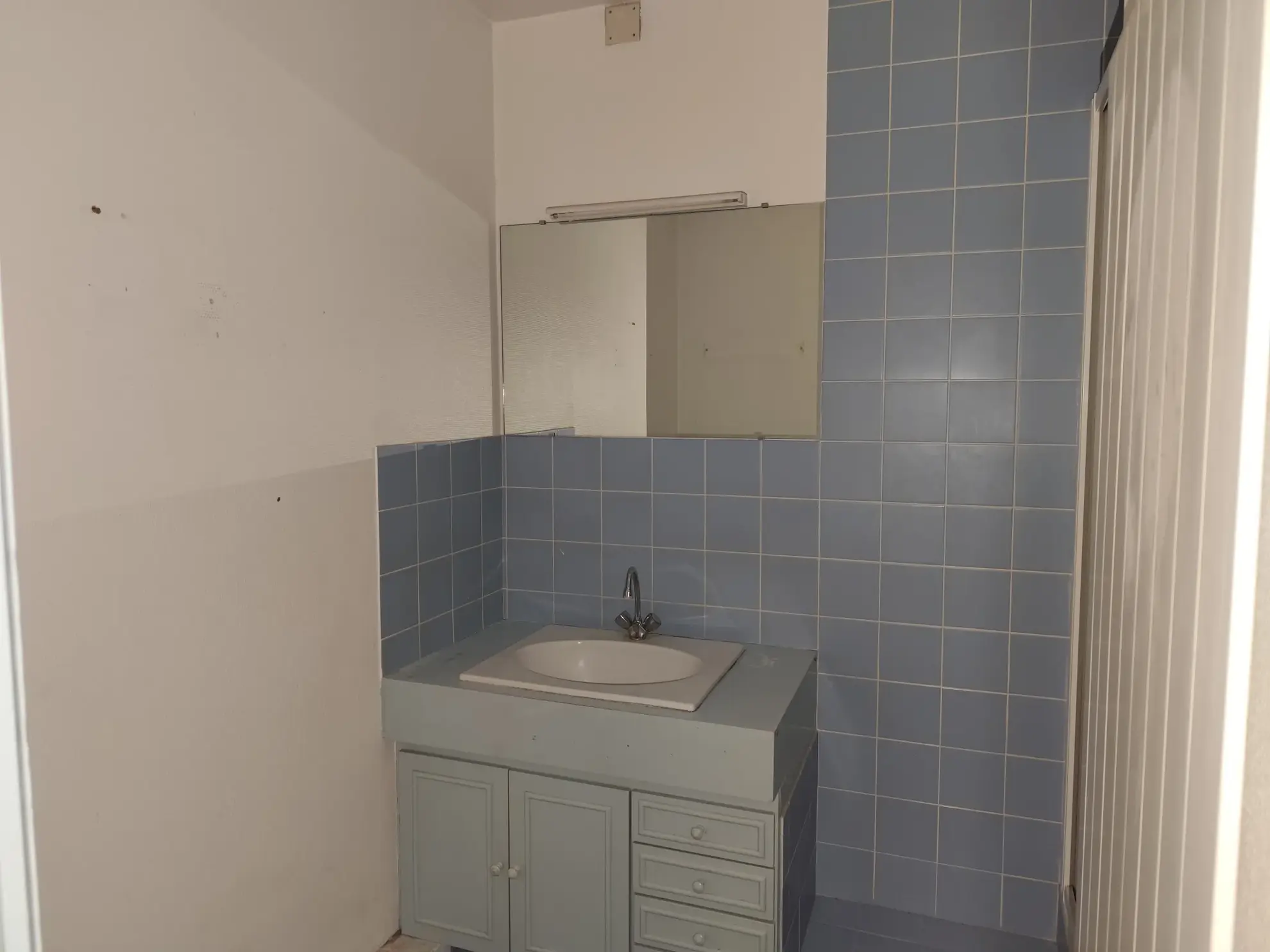 Immeuble à Sablé-sur-Sarthe avec plus de 100 m2, emplacement central 