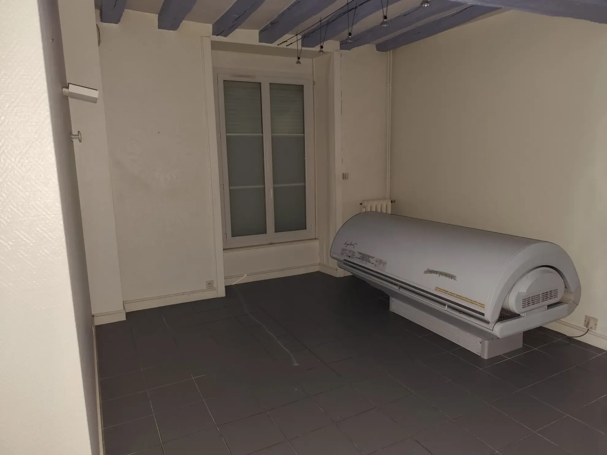 Immeuble à Sablé-sur-Sarthe avec plus de 100 m2, emplacement central 