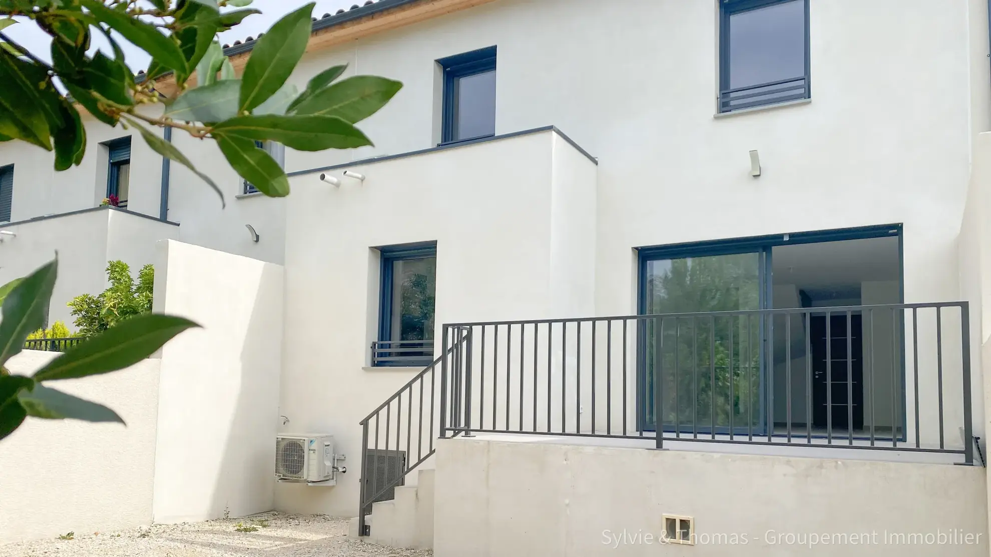 Maison récente à Orange avec garage, terrasse et cour, proche commodités