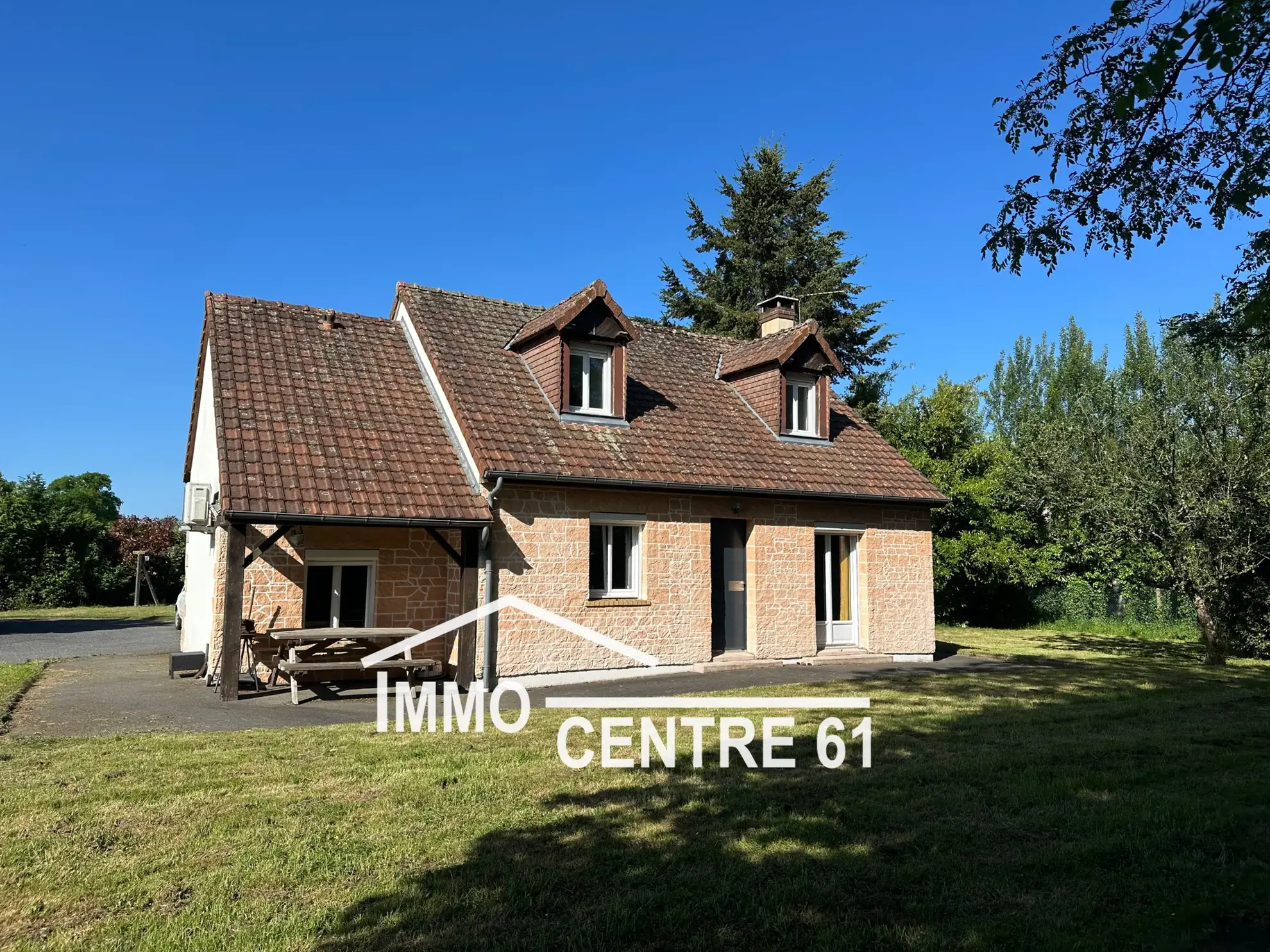 Belle maison de 96 m² avec grand terrain à La Ferté Macé 