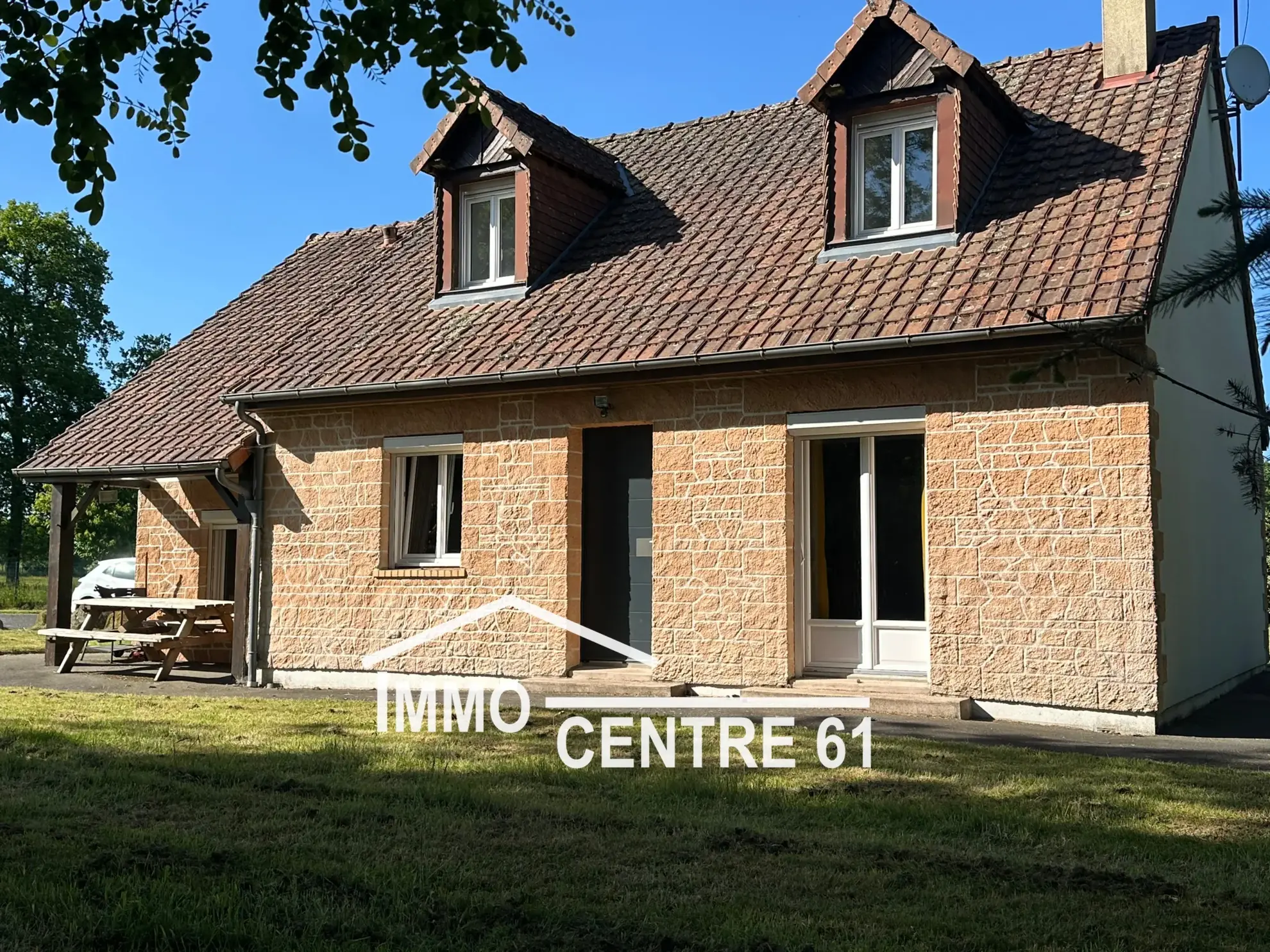 Belle maison de 96 m² avec grand terrain à La Ferté Macé 