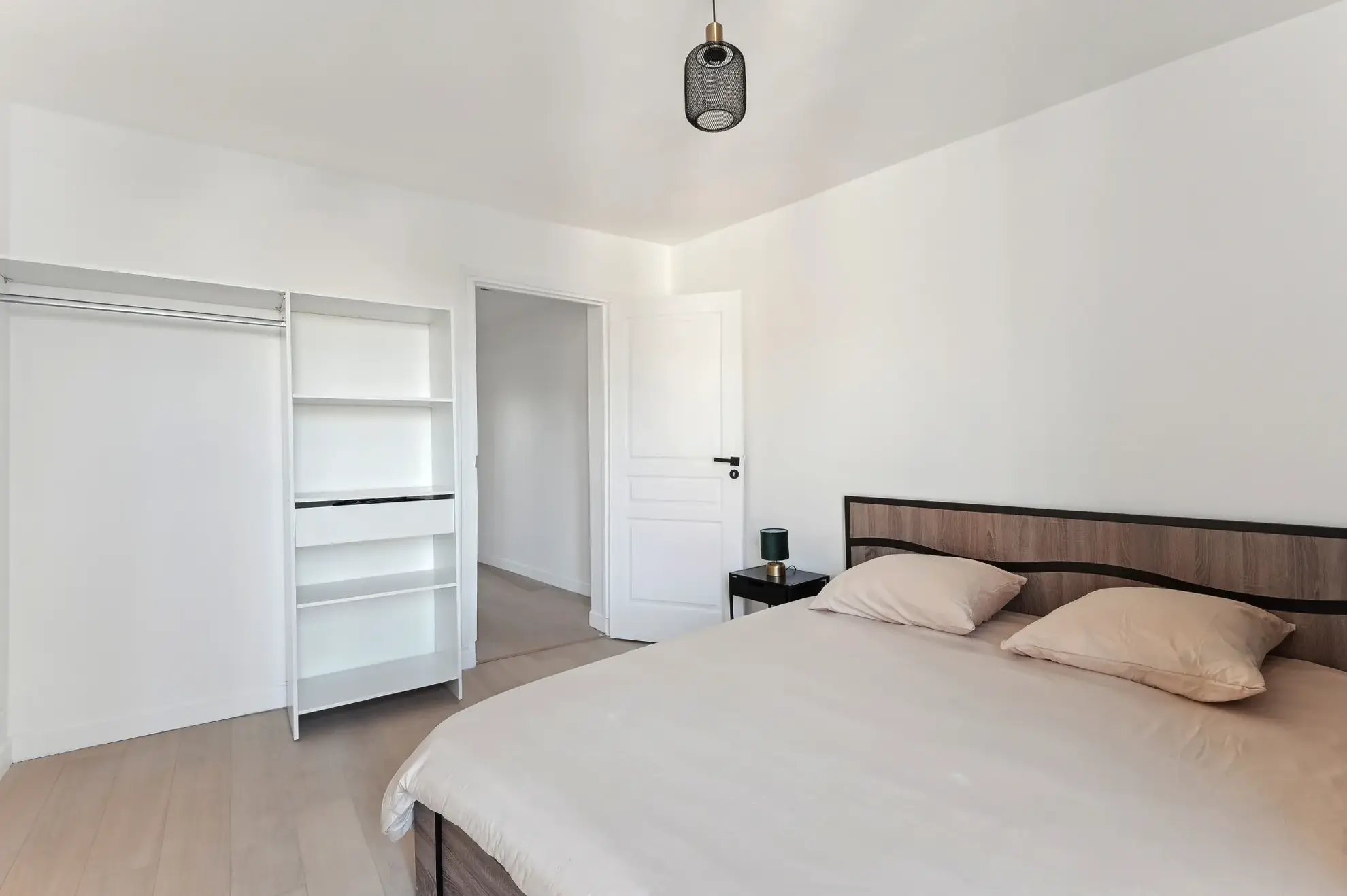 Appartement 2 pièces rénové de 35 m² à Arpajon, centre-ville 