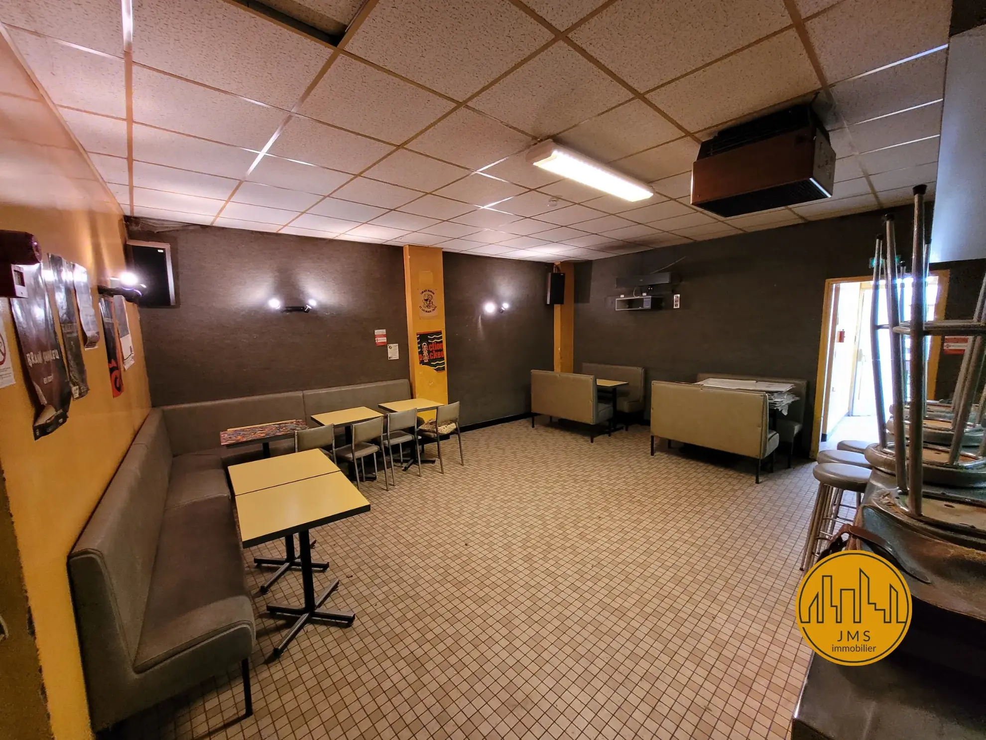 Ensemble Immobilier à Rénover avec Grand Potentiel à Saint-Pourçain-sur-Sioule 