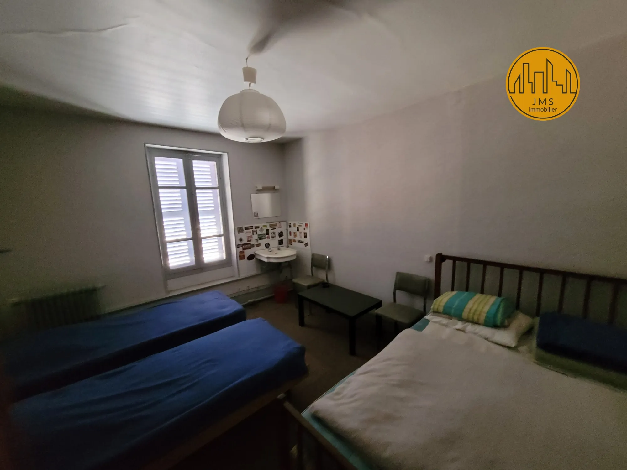 Ensemble Immobilier à Rénover avec Grand Potentiel à Saint-Pourçain-sur-Sioule 