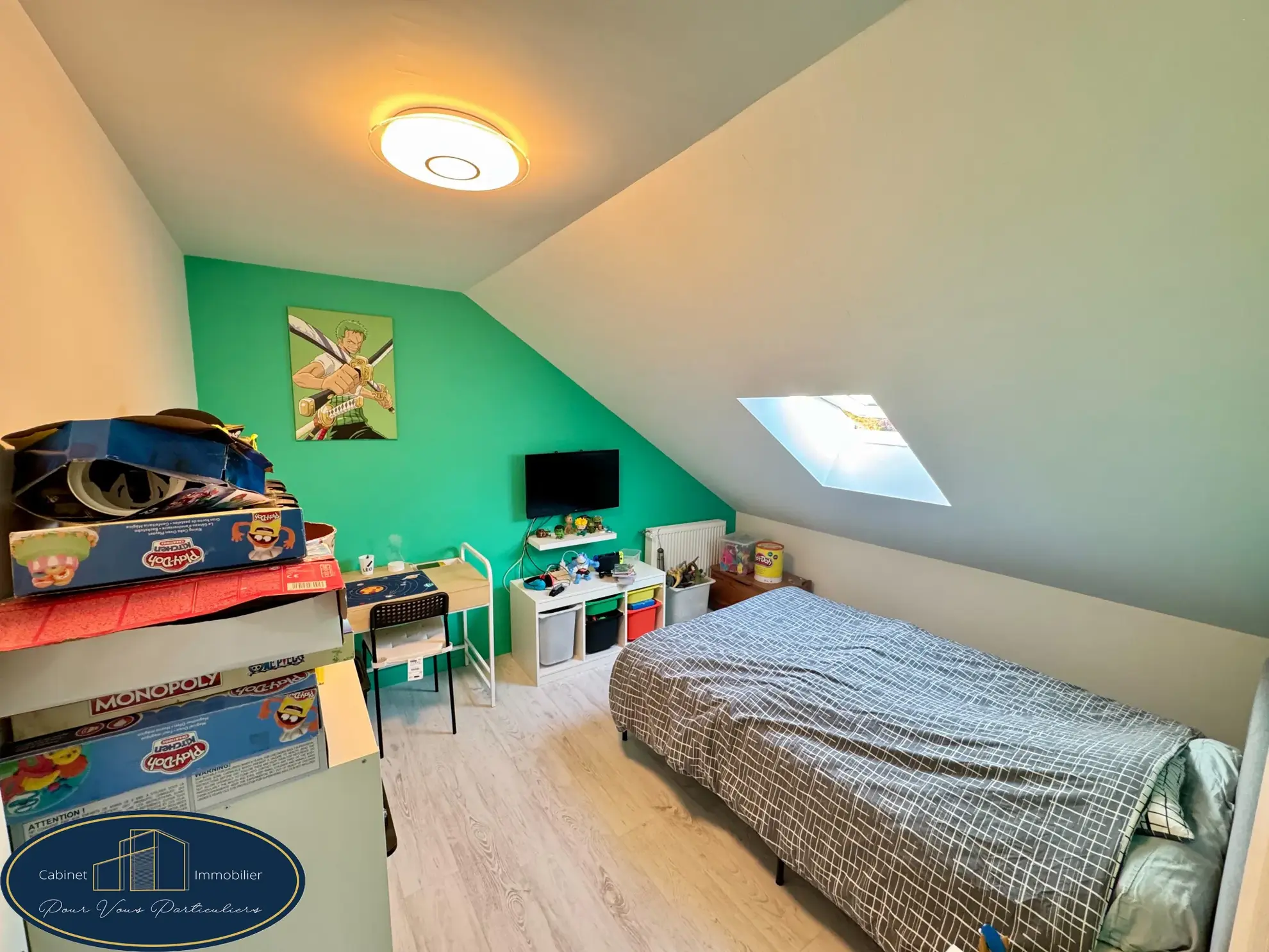 Maison mitoyenne rénovée de 3 chambres à Raismes avec terrasse et jardin 