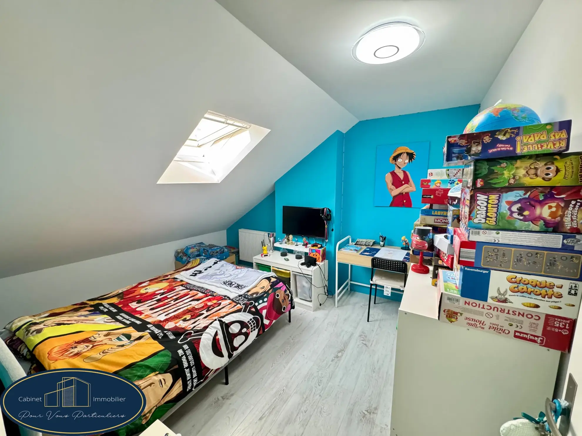 Maison mitoyenne rénovée de 3 chambres à Raismes avec terrasse et jardin 