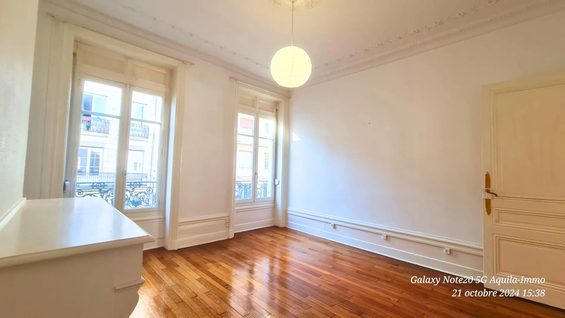 Appartement T5 avec parking et caves à Saint-Étienne - Quartier Badouillère 