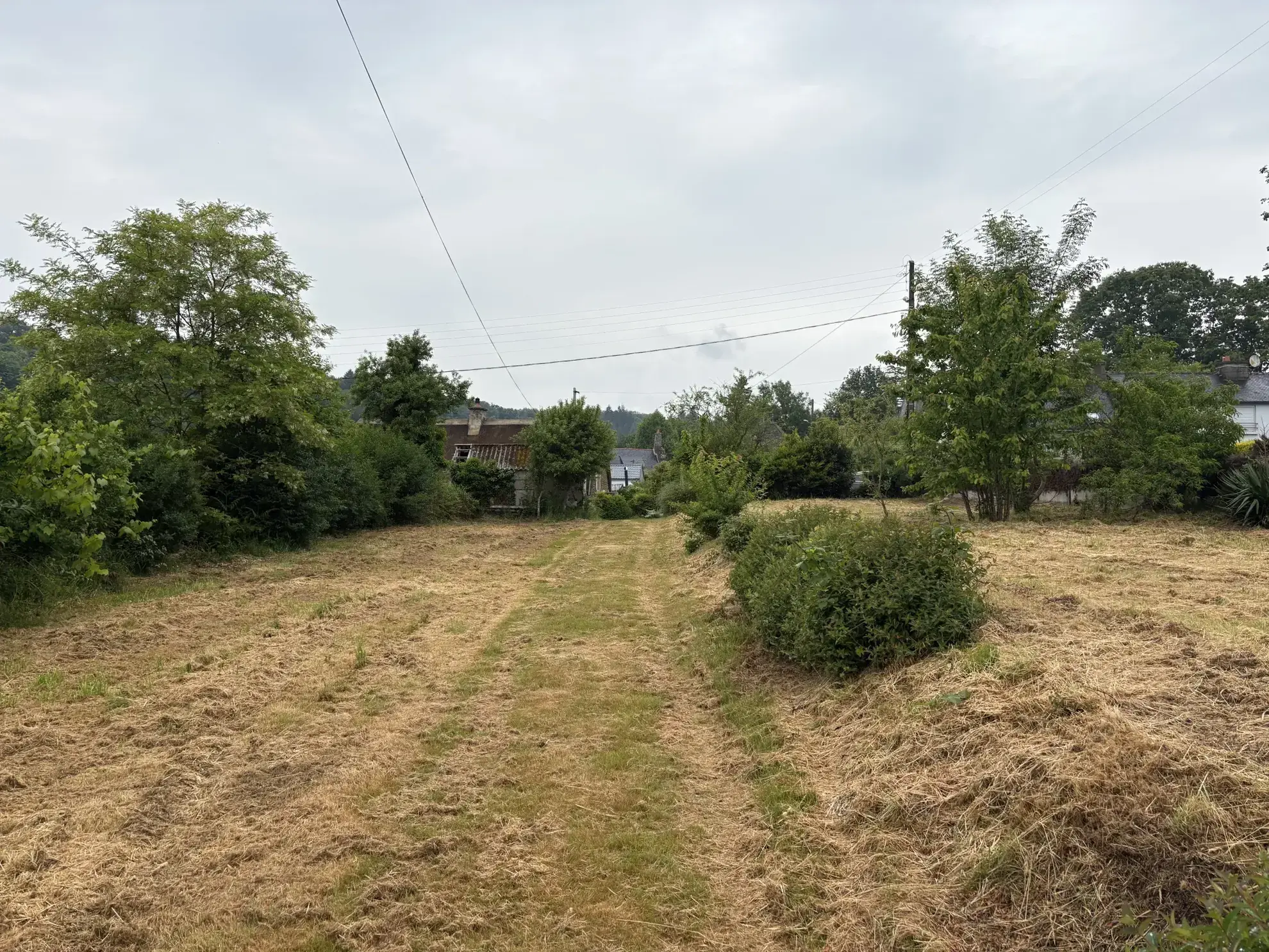 Maison de 55 m² à rénover avec terrain constructible à Plumeliau Bieuzy 