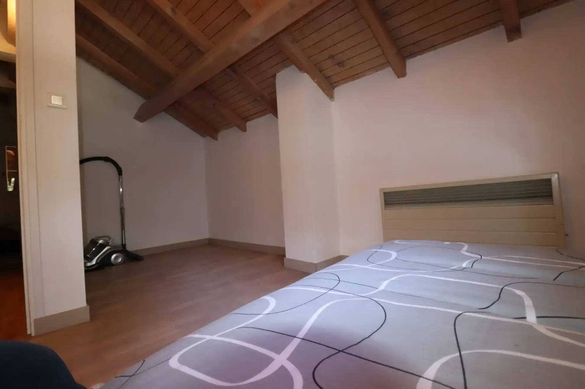 Maison rénovée avec jardin et garage à Beauvezer, proche stations de ski et parc nature 