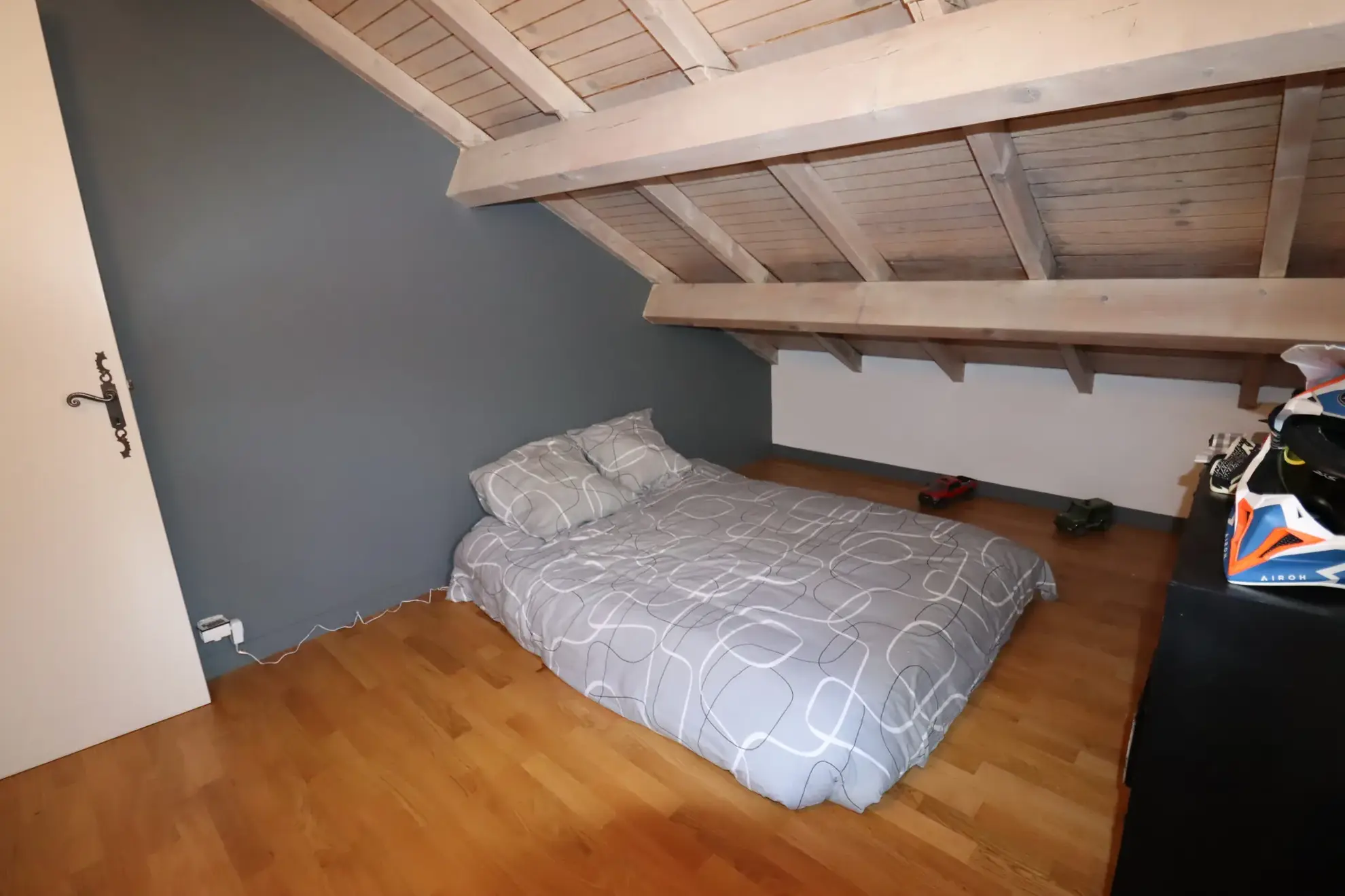 Maison rénovée avec jardin et garage à Beauvezer, proche stations de ski et parc nature 