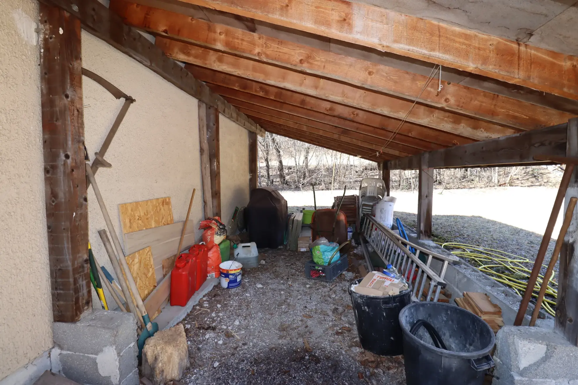 Maison rénovée avec jardin et garage à Beauvezer, proche stations de ski et parc nature 