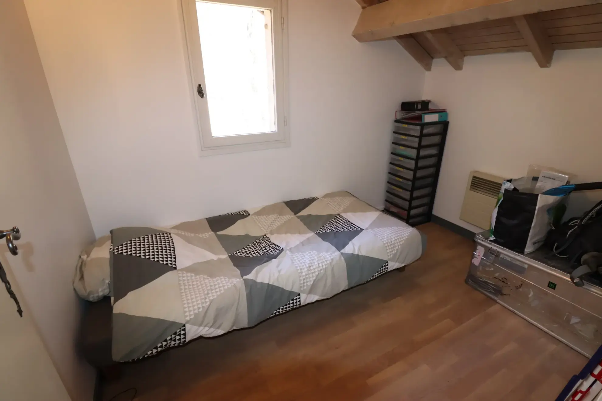 Maison rénovée avec jardin et garage à Beauvezer, proche stations de ski et parc nature 