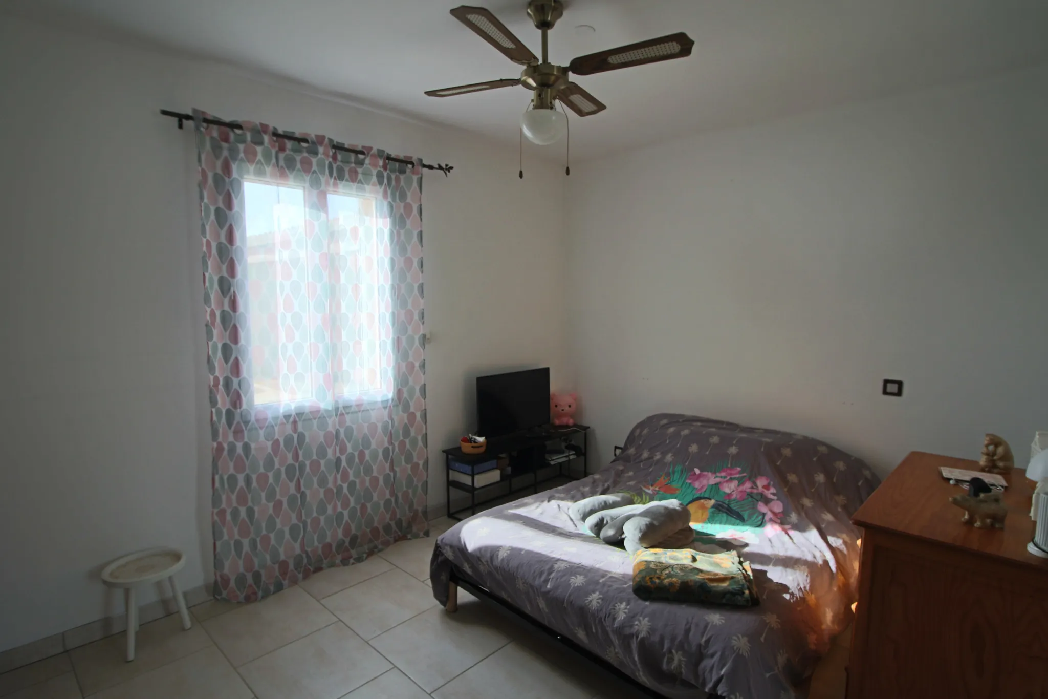 Belle maison avec piscine chauffée à Puy l'Évêque - 147 m² 