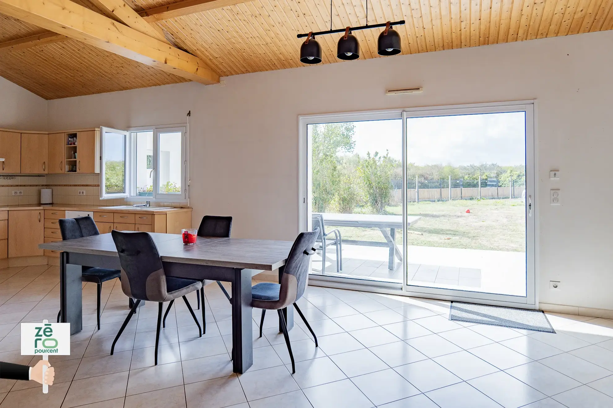 Maison de plain-pied de 119 m² à Saint-Michel-en-l’Herm avec jardin et performance énergétique B 